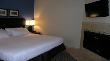 Holiday Inn Express Hotel & Suites Belle Vernon