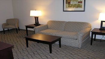 Holiday Inn Express Hotel & Suites Belle Vernon