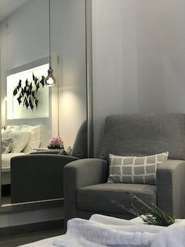 Bruskos Hotel & Suites