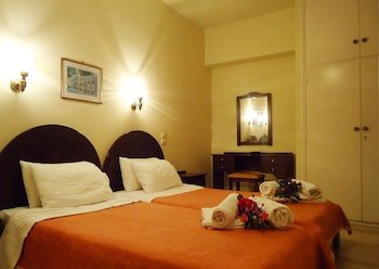 Bruskos Hotel & Suites