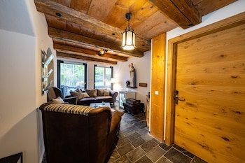 Adersberg Berghotel & Chalets