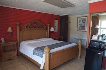 La Hacienda Motor Hotel