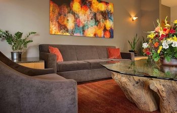 Radisson Portland Airport