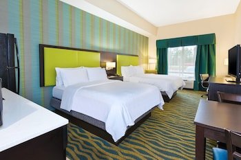 Holiday Inn Express & Suites Southport - Oak Island Area
