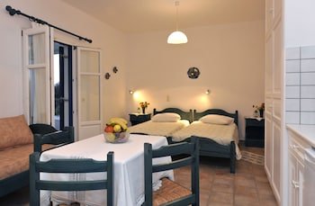 Studios & Apartments Golden Sand Paros