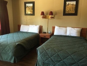 Colfax Motor Lodge