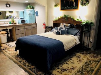 Salmon River Inn