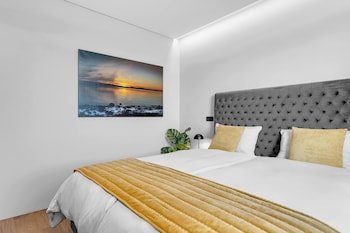 Alva Apartments