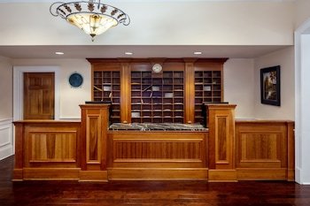 Historic Boone Tavern Hotel & Restaurant