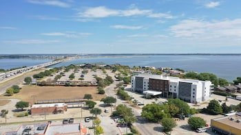 Holiday Inn Express & Suites Garland E Lake Hubbard I30
