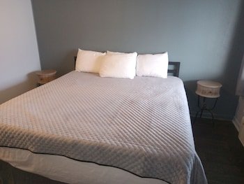Western Hills Motel