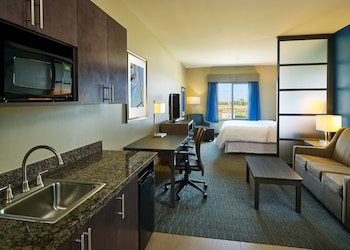 Four Points by Sheraton Williston