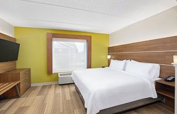 Holiday Inn Express & Suites Kings Mountain - Shelby Area