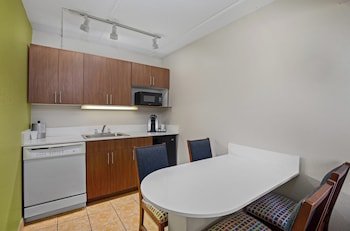 Holiday Inn Express & Suites Kings Mountain - Shelby Area
