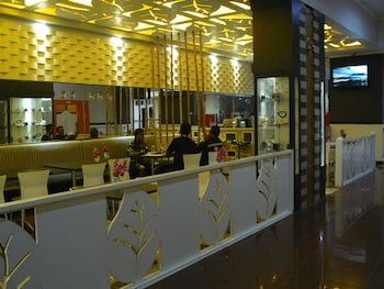 Veni Vidi Vici (V3 Hotel)
