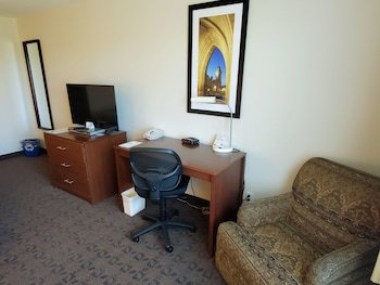 Days Inn by Wyndham Ottawa Airport