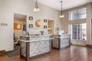Comfort Suites Airport