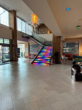 Moonrise Hotel St. Louis