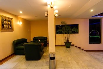City Golf Resort Hotel
