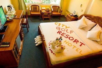City Golf Resort Hotel