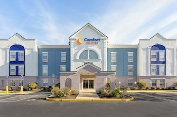 Comfort Suites East Brunswick