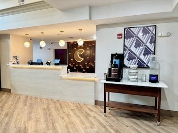 Comfort Suites East Brunswick
