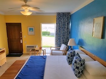 Flamingo Bay Hotel & Marina