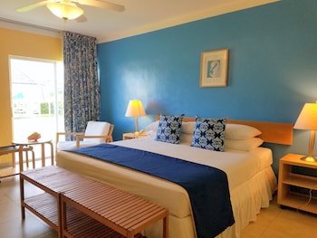 Flamingo Bay Hotel & Marina