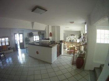 Oinoi Hotel