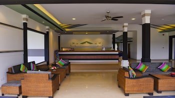 Amazing Inlay Resort