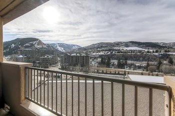 The Seasons at Avon