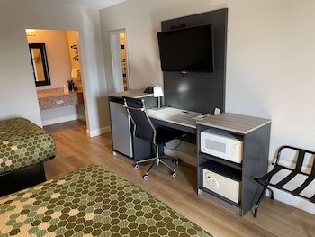Econo Lodge White Pine