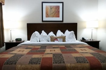 Ramada by Wyndham Weyburn