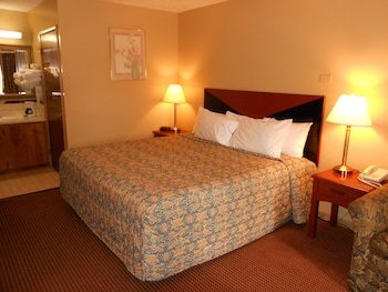 McClellan Inn Anniston