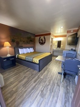 Americas Best Value Inn - The Legends Inn