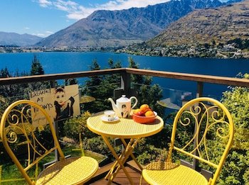 Breakfast At Tiffany's B&b