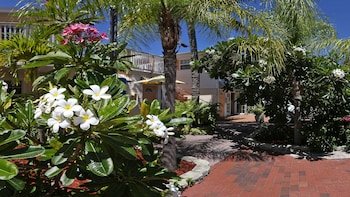 Manatee Bay Inn