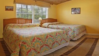 Manatee Bay Inn