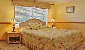 Manatee Bay Inn
