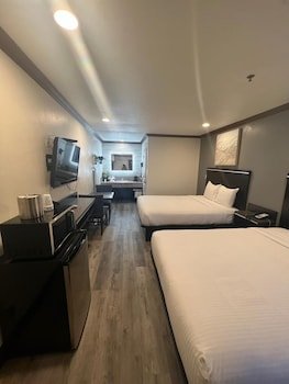 Starlight Inn