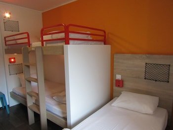 HotelF1 Lyon Massieux