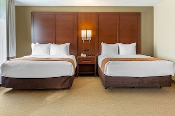 Comfort Suites Amish Country