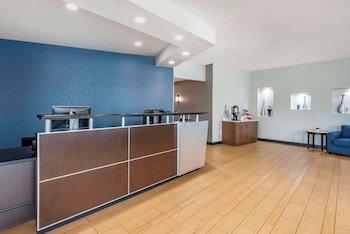 Cambria Hotel & Suites Minneapolis Maple Grove