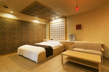Hotel Atlantis Higashiosaka