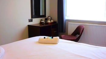 OYO Oban Hotel