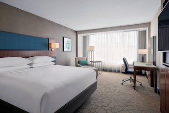 Delta Hotels Milwaukee Northwest
