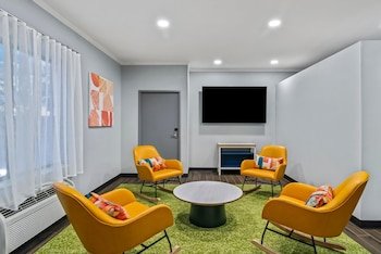 Spark by Hilton Merrillville