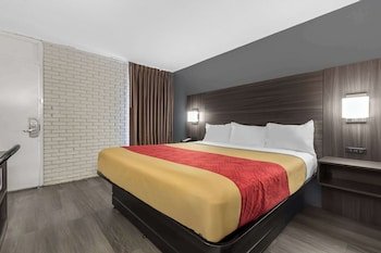 Econo Lodge Creedmoor-Butner