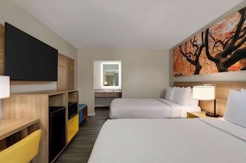 Days Inn by Wyndham Emporia