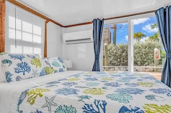 Aqua Lodges at Coconut Cay Rv And Marina